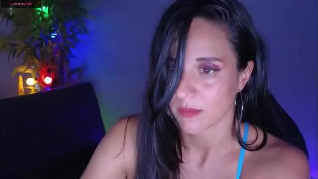 Image 12 of catherinstone Stream on Chaturbate on 1 month ago