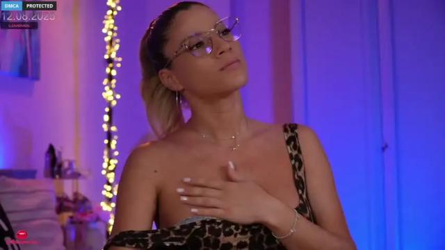 Image 4 of cathleenprecious Stream on Chaturbate on 2 months ago