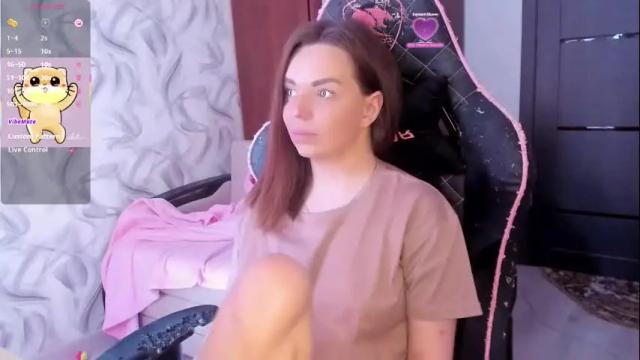 Image 2 of catisuwildcat Stream on Chaturbate on 8 months ago