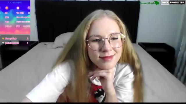 Image 12 of catmintlush Stream on Chaturbate on 13 days ago