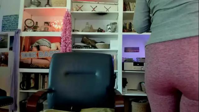 Image 3 of catnips_cabaret Stream on Chaturbate on 1 month ago