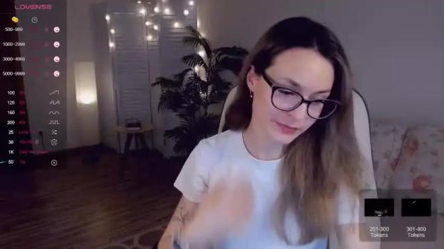 Image 4 of catrin_dene Stream on Chaturbate on 13 months ago