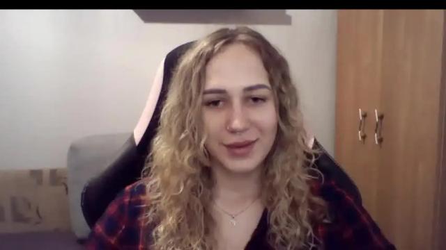 Image 11 of catrinbeauty Stream on Chaturbate on 14 months ago
