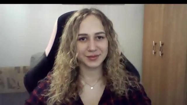 Image 3 of catrinbeauty Stream on Chaturbate on 14 months ago
