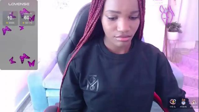 Image 3 of cattalheya Stream on Chaturbate on 1 month ago