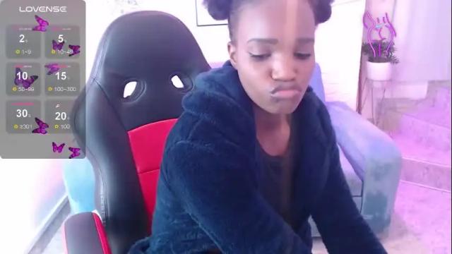 Image 12 of cattalheya Stream on Chaturbate on 1 month ago