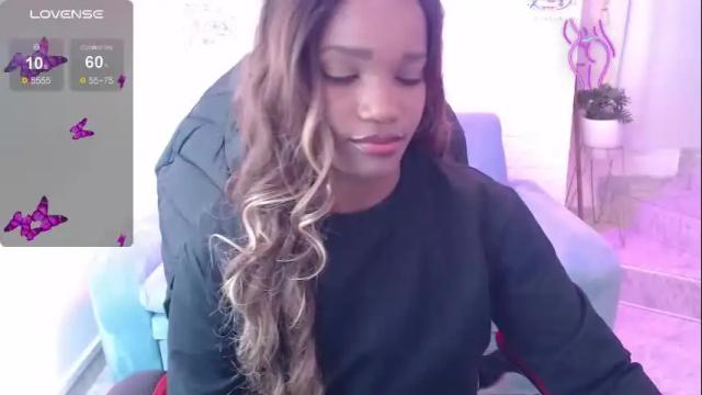 Image 3 of cattalheya Stream on Chaturbate on 28 days ago