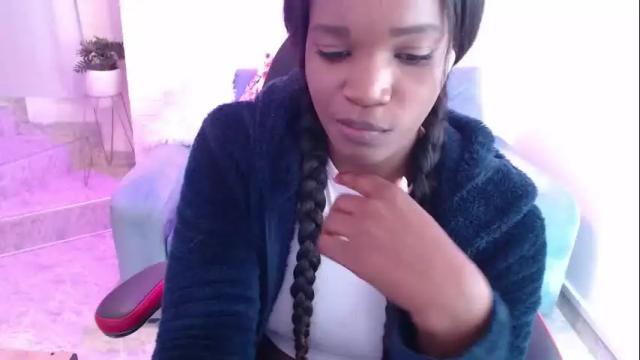 Image 6 of cattalheya Stream on Chaturbate on 8 days ago