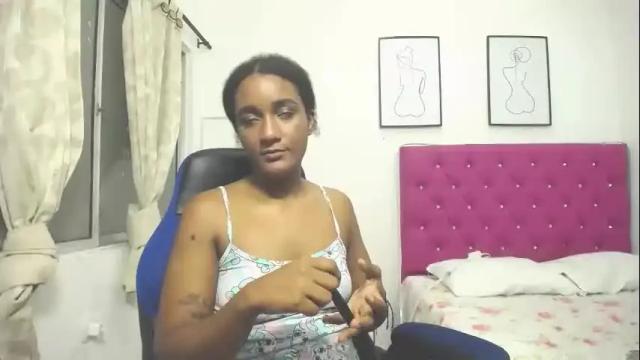 Image 3 of cattleya_hotgirl Stream on Chaturbate on 3 months ago