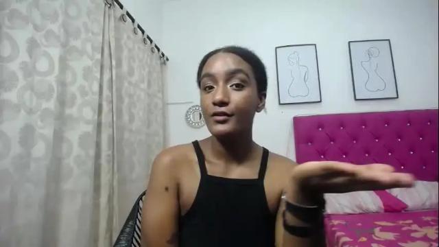 Image 2 of cattleya_hotgirl Stream on Chaturbate on 1 month ago
