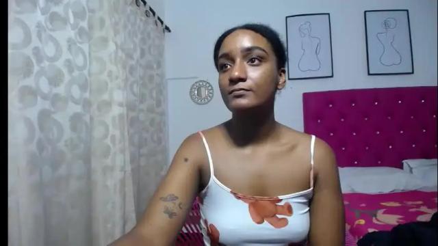 Image 3 of cattleya_hotgirl Stream on Chaturbate on 5 days ago