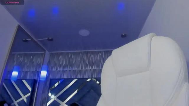 Image 6 of cattleya_jensen Stream on Chaturbate on 12 months ago