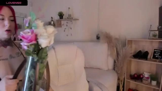 Image 2 of cattleya_monroe Stream on Chaturbate on 14 months ago