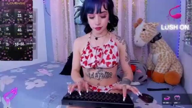 Image 4 of cattnamy Stream on Chaturbate on 15 months ago