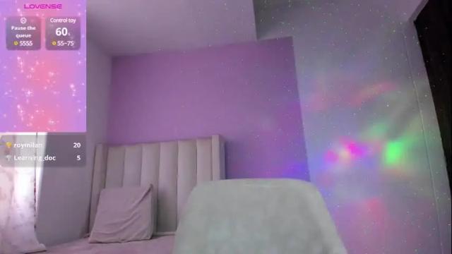 Image 6 of caylin_jordan Stream on Chaturbate on 16 days ago