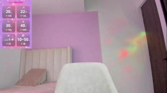Image 2 of caylin_jordan Stream on Chaturbate on 10 days ago