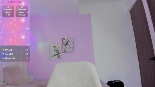 Image 6 of caylin_jordan Stream on Chaturbate on 1 month ago