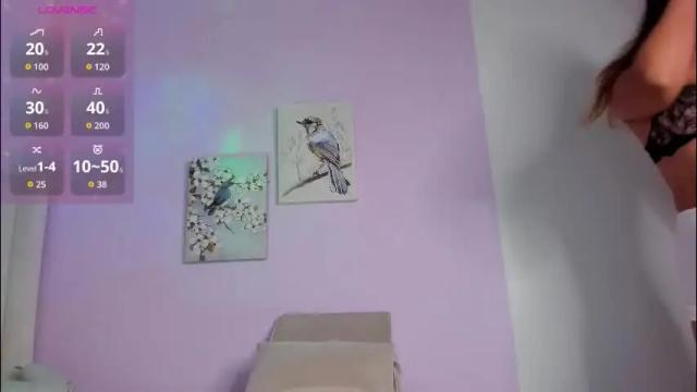 Image 6 of caylin_jordan Stream on Chaturbate on 17 days ago