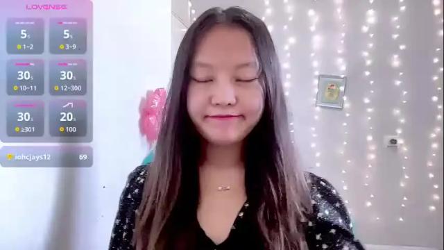 Image 2 of cayx_ Stream on Chaturbate on 1 month ago