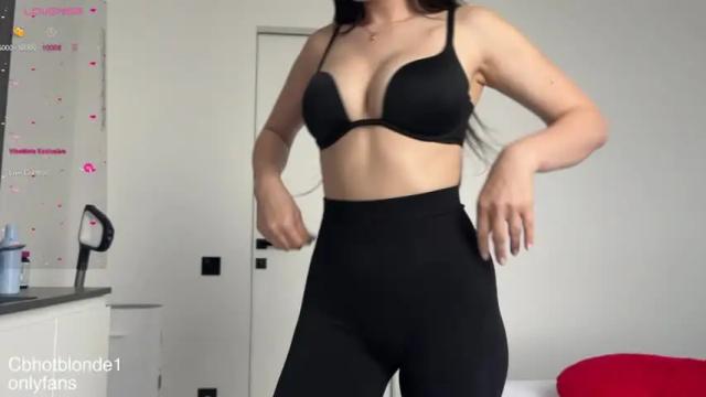 Image 4 of cbhotblonde Stream on Chaturbate on 2 months ago