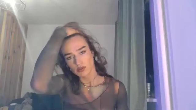 Image 10 of cececunt Stream on Chaturbate on 16 months ago