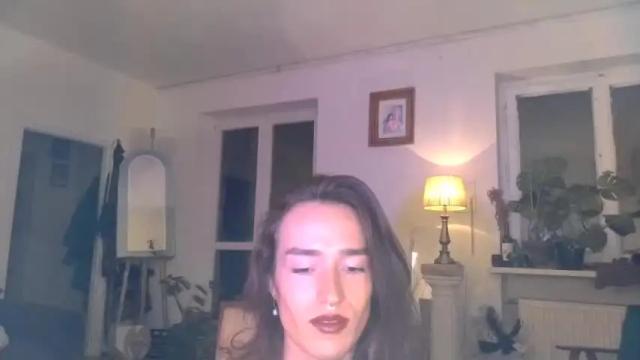 Image 10 of cececunt Stream on Chaturbate on 16 months ago