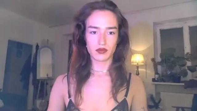 Image 3 of cececunt Stream on Chaturbate on 16 months ago