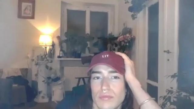Image 10 of cececunt Stream on Chaturbate on 16 months ago