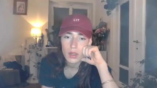 Image 12 of cececunt Stream on Chaturbate on 16 months ago