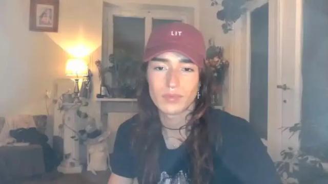 Image 8 of cececunt Stream on Chaturbate on 16 months ago