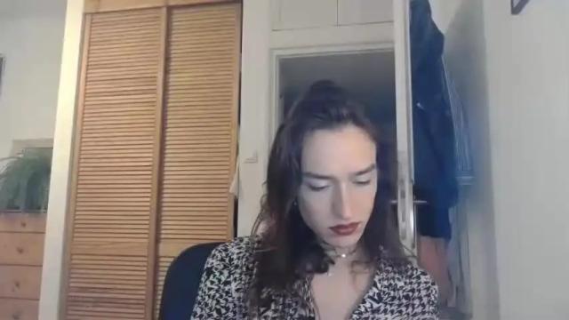 Image 4 of cececunt Stream on Chaturbate on 16 months ago