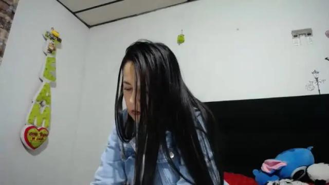 Image 10 of cecihotty4u Stream on Chaturbate on 16 months ago