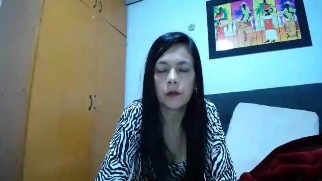 Image 2 of cecihotty4u Stream on Chaturbate on 15 months ago