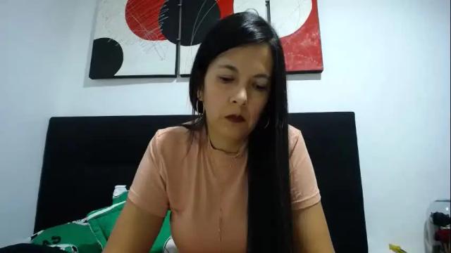 Image 3 of cecihotty4u Stream on Chaturbate on 1 month ago