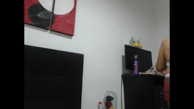 Image 6 of cecihotty4u Stream on Chaturbate on 26 days ago