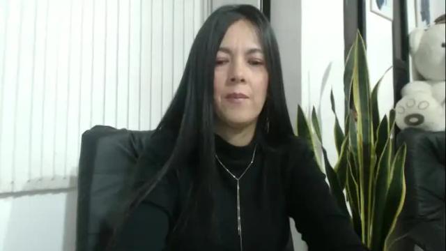 Image 4 of cecihotty4u Stream on Chaturbate on 23 days ago