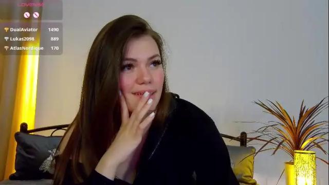Image 2 of cecillaj Stream on Chaturbate on 3 days ago
