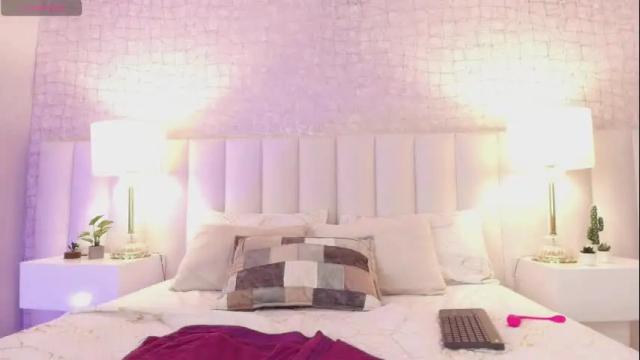 Image 4 of celeste_017 Stream on Chaturbate on 10 days ago
