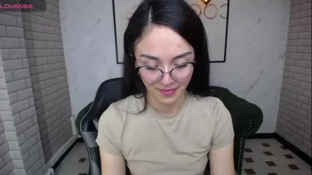 Image 2 of celeste_lee_v Stream on Chaturbate on 1 month ago