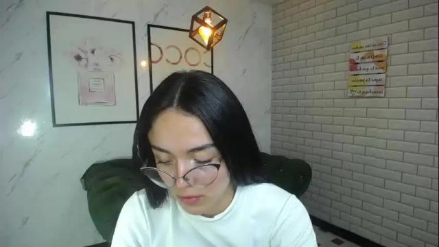 Image 12 of celeste_lee_v Stream on Chaturbate on 1 month ago
