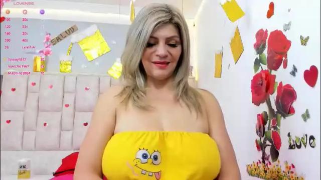 Image 7 of celeste_lincon Stream on Chaturbate on 1 month ago