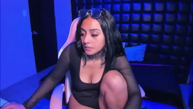 Image 4 of celeste_owen18 Stream on Chaturbate on 2 months ago