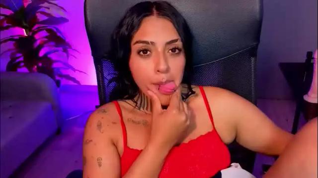 Image 6 of celeste_owen18 Stream on Chaturbate on 1 month ago