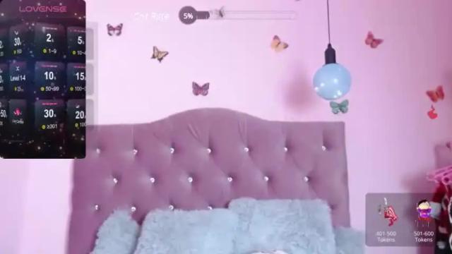 Image 11 of celeste_smith2 Stream on Chaturbate on 16 months ago