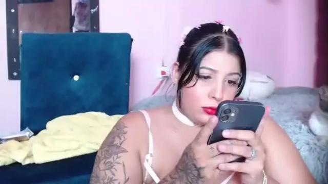 Image 10 of celeste_smith2 Stream on Chaturbate on 15 months ago