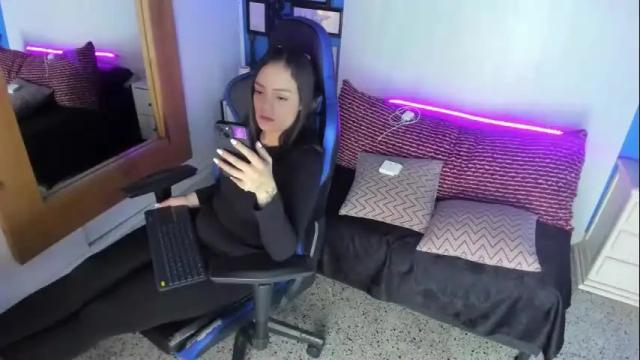 Image 4 of celeste_starsss Stream on Chaturbate on 1 month ago