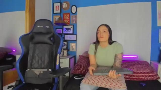 Image 2 of celeste_starsss Stream on Chaturbate on 1 month ago