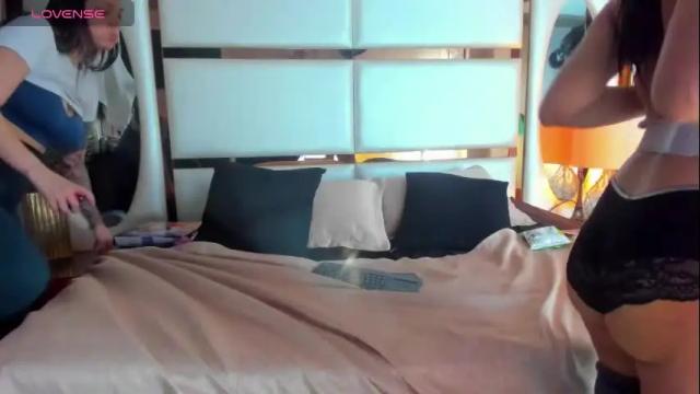 Image 11 of celeste_starsss Stream on Chaturbate on 10 days ago