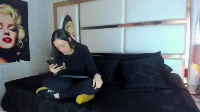 Image 2 of celeste_starsss Stream on Chaturbate on 1 month ago