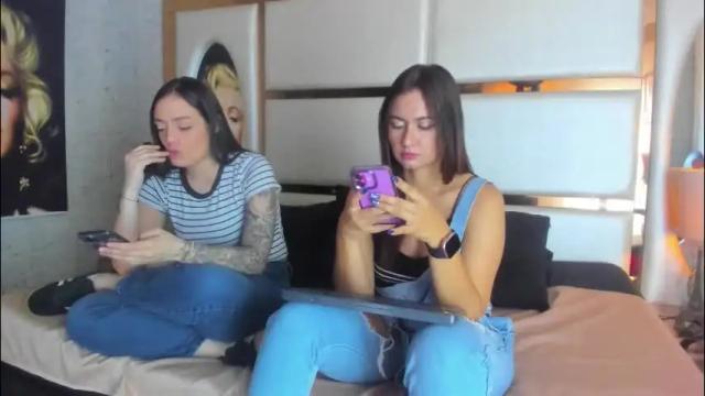 Image 8 of celeste_starsss Stream on Chaturbate on 14 days ago